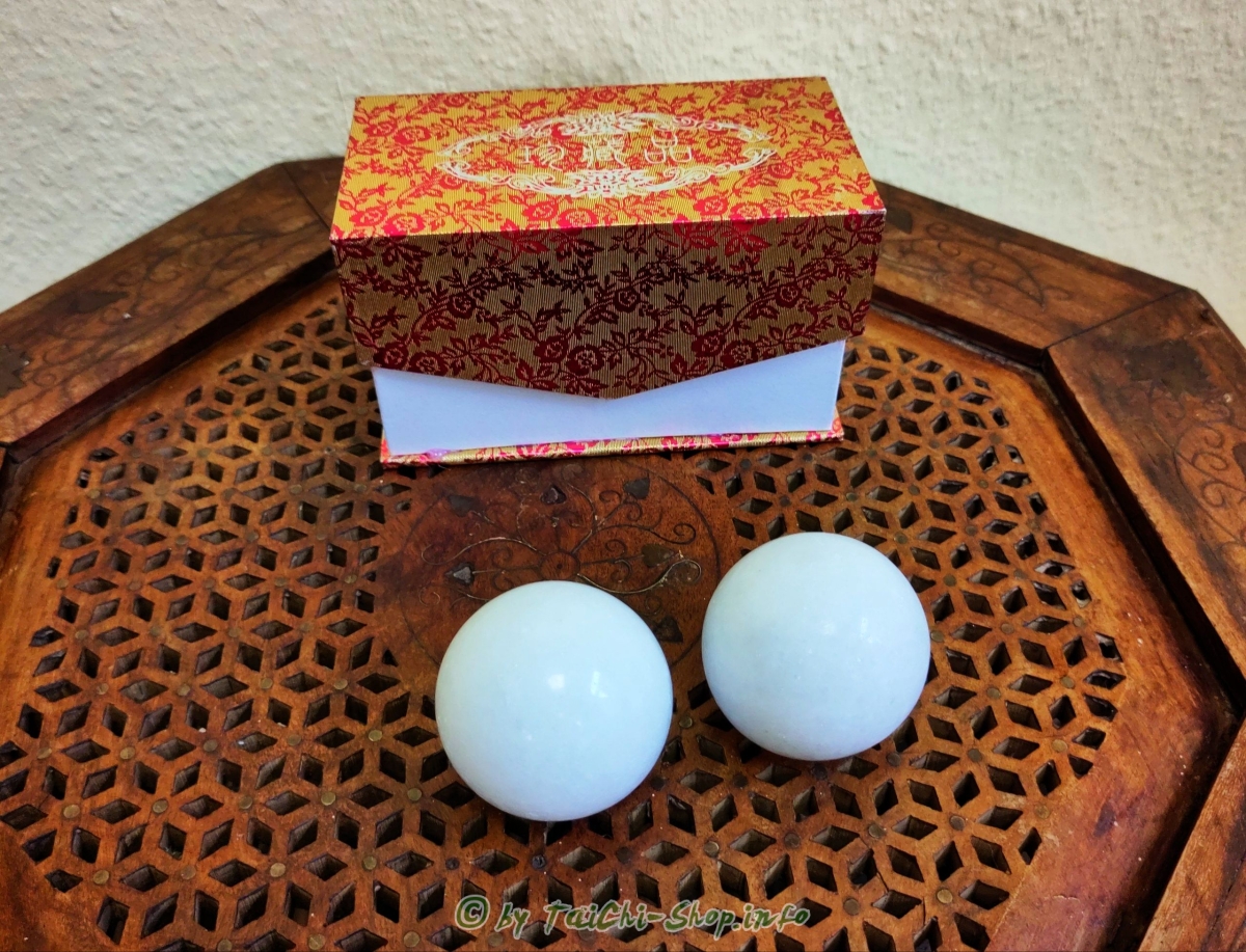 Qi-Gong Kugeln Marmor, weiß 5 cm