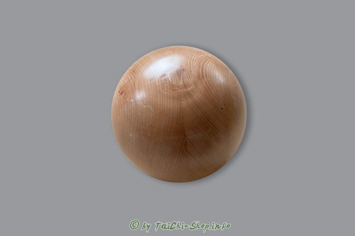 Tai Chi Ball aus massivem Holz 20cm Buche