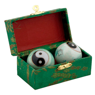 Qiqong Kugeln Yin Yang weiß/grün 3,5 cm
