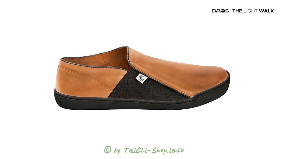Tai Chi Barfußschuh DAOS 37 cognac / schwarze Sohle