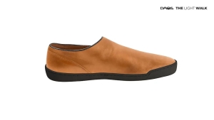 Tai Chi Barfußschuh DAOS 37 cognac / schwarze Sohle