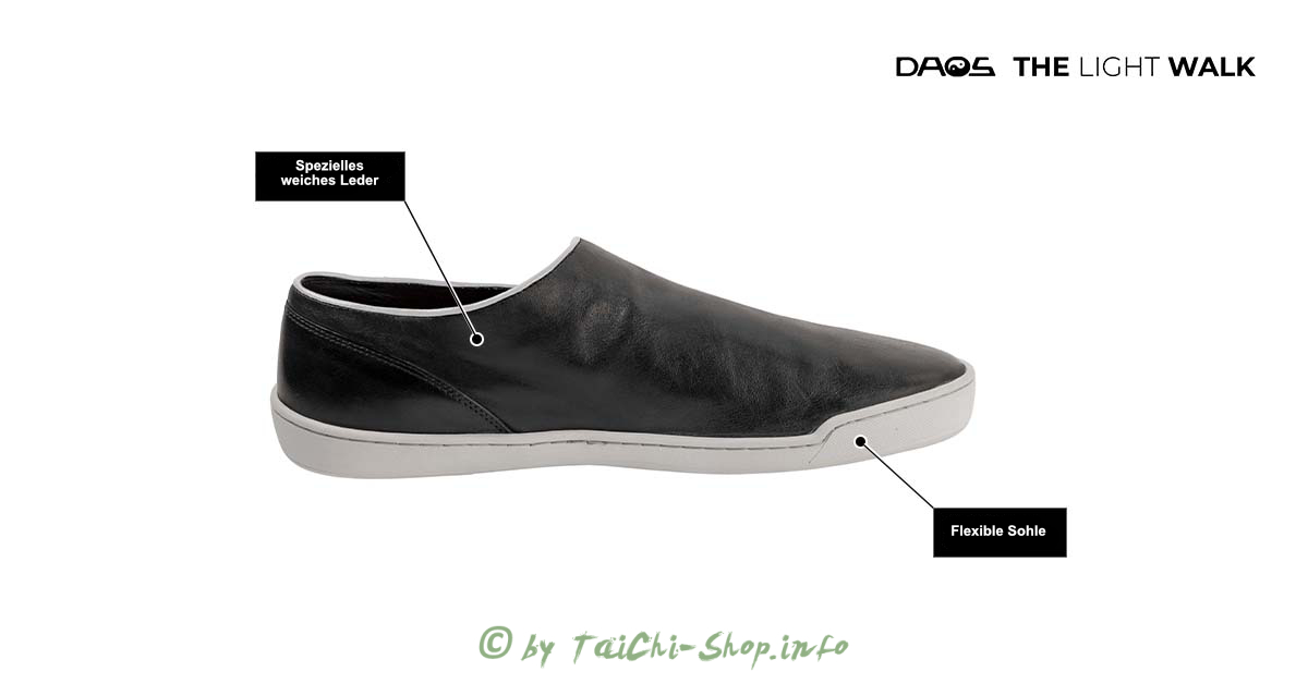 Tai Chi Barfußschuh DAOS 43 schwarz / weiße Sohle