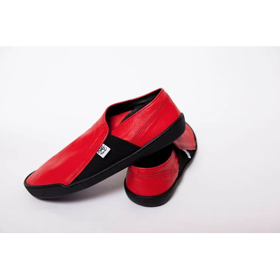 Tai Chi Barfuschuh DAOS 43 rot / schwarze Sohle