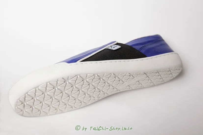 Tai Chi Barfußschuh DAOS 43 cobalt / weiße Sohle