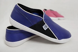 Tai Chi Barfußschuh DAOS 43 cobalt / weiße Sohle