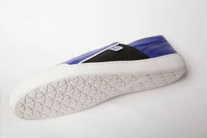 Tai Chi Barfußschuh DAOS 43 cobalt / weiße Sohle