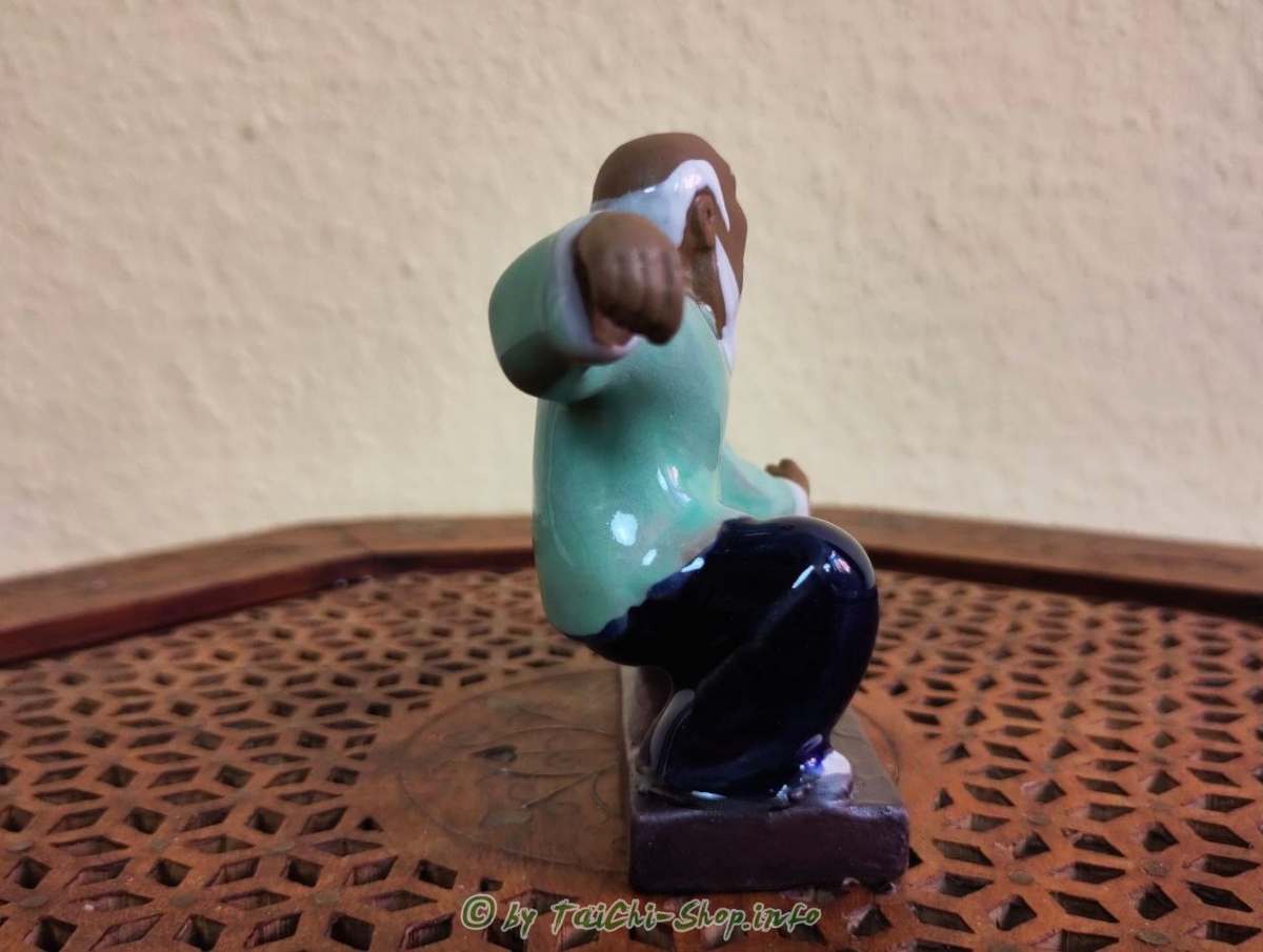 Tai Chi Figur - tiefe Schlange