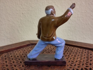 Tai Chi Figur - Mähne des Wildpferds teilen