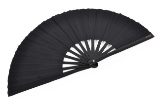 schwarz mit schwarzen Streben
